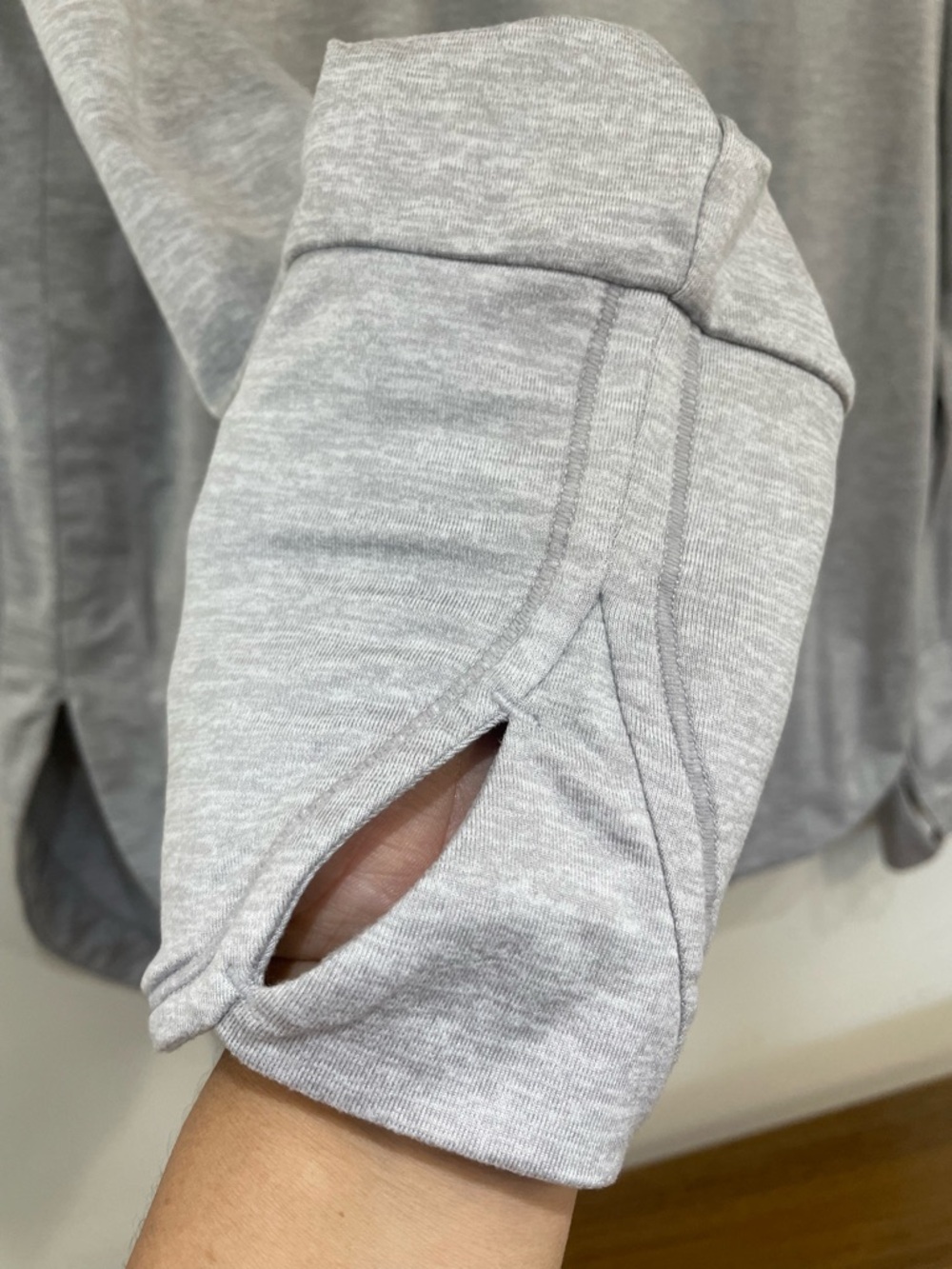 ATHLETA Uptempo Top Gray Long Sleeve Thumbholes Athleisure Performance Yoga Gym - Picture 6 of 9